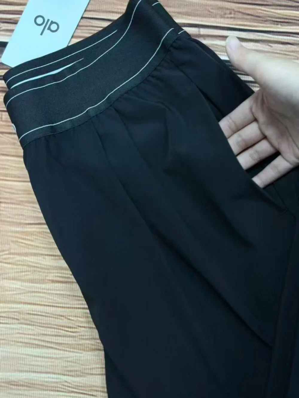 🏝ALO Yoga Women's Black Suit Up Trouser (Regular 30 inch)Size: XS/S